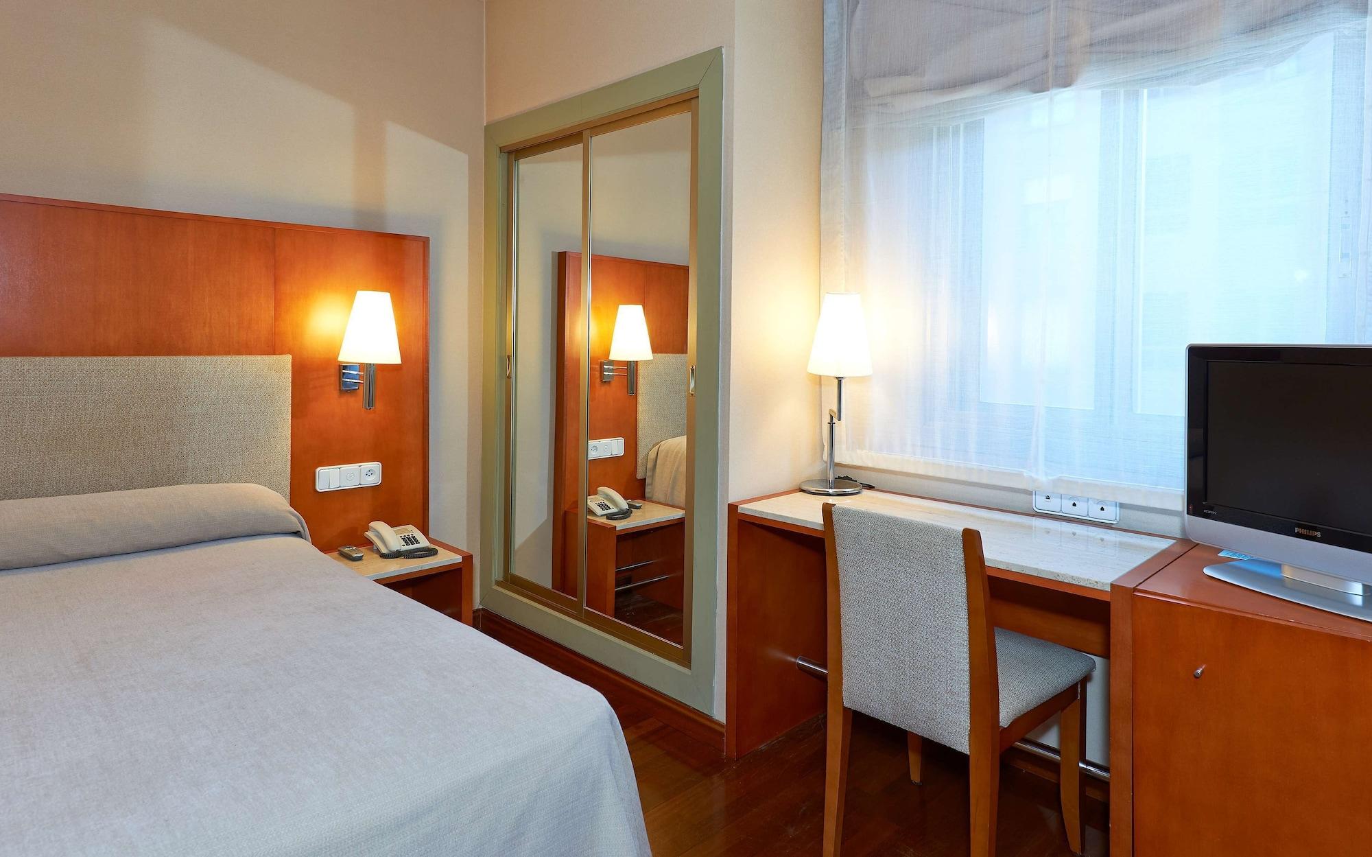 Nh Sport Hotell Zaragoza Exteriör bild