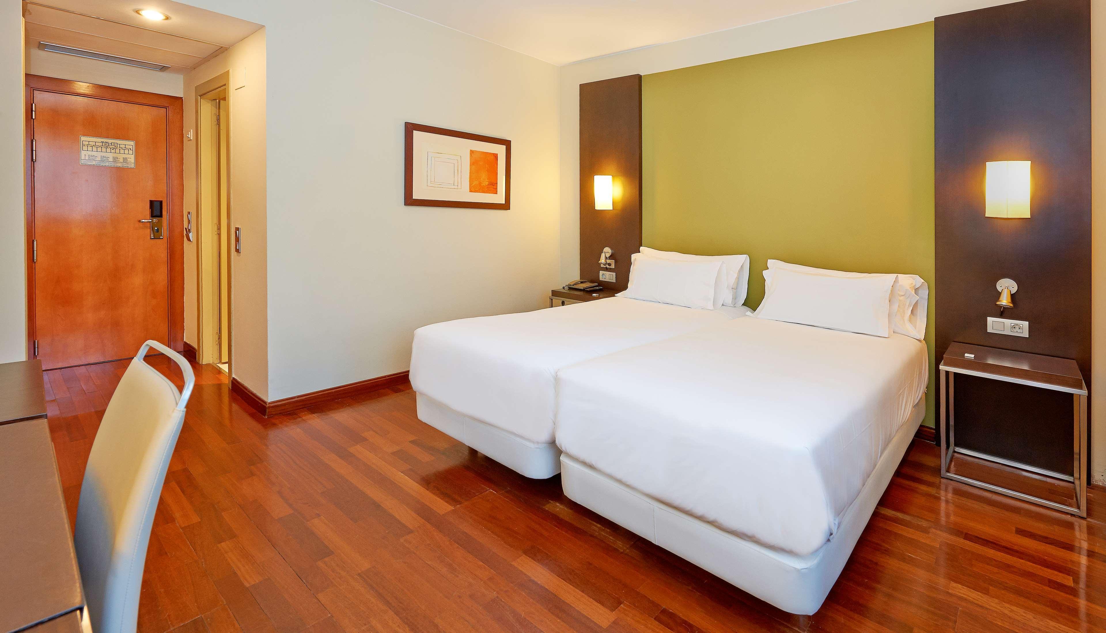 Nh Sport Hotell Zaragoza Exteriör bild