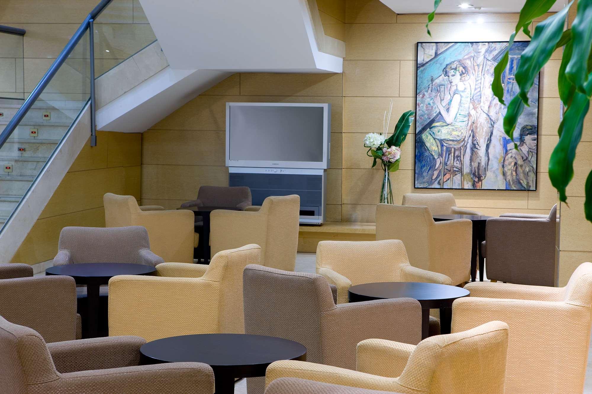 Nh Sport Hotell Zaragoza Exteriör bild