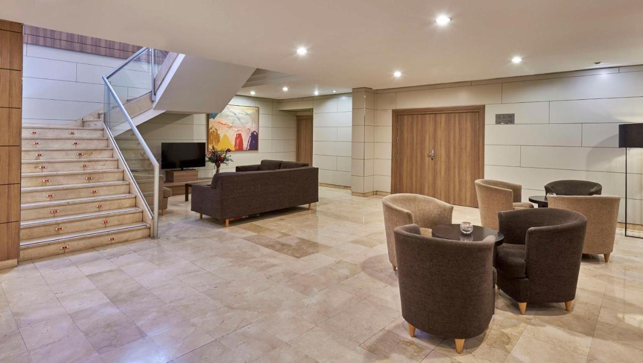 Nh Sport Hotell Zaragoza Exteriör bild