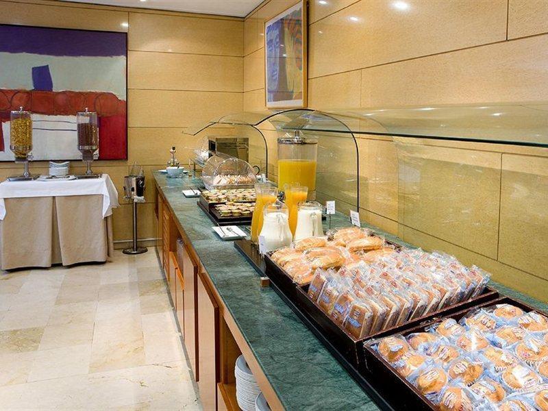 Nh Sport Hotell Zaragoza Exteriör bild